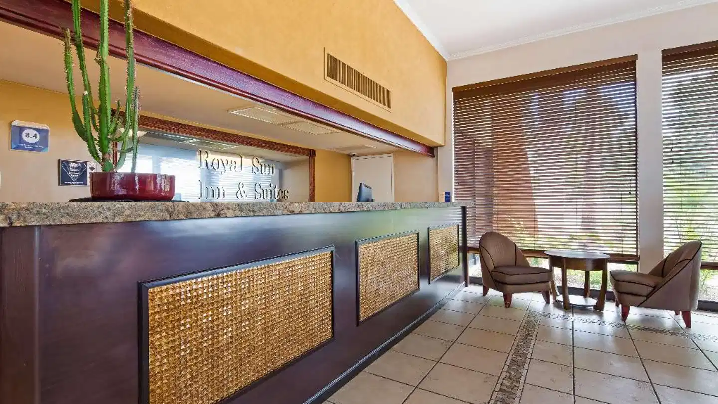 Best Western Plus Royal Sun Lobby