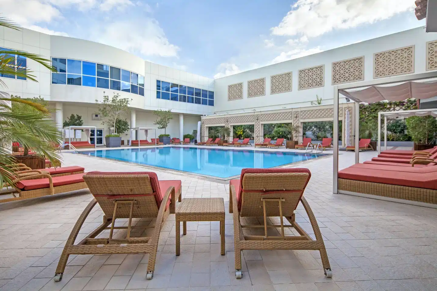 Novotel World Trade Centre Dubai Hotel POOL