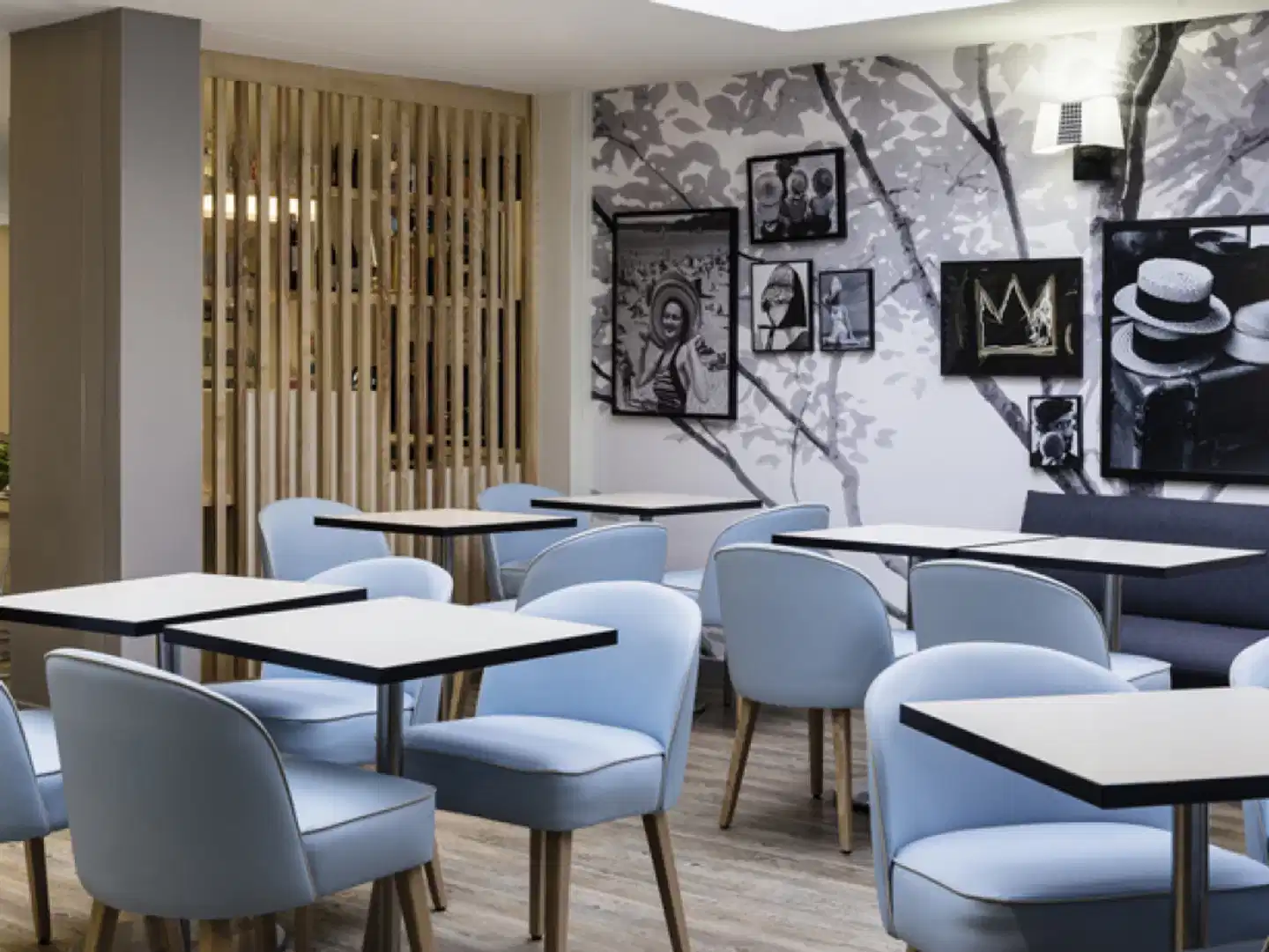 Ibis Styles Nice Vieux Port Lobby