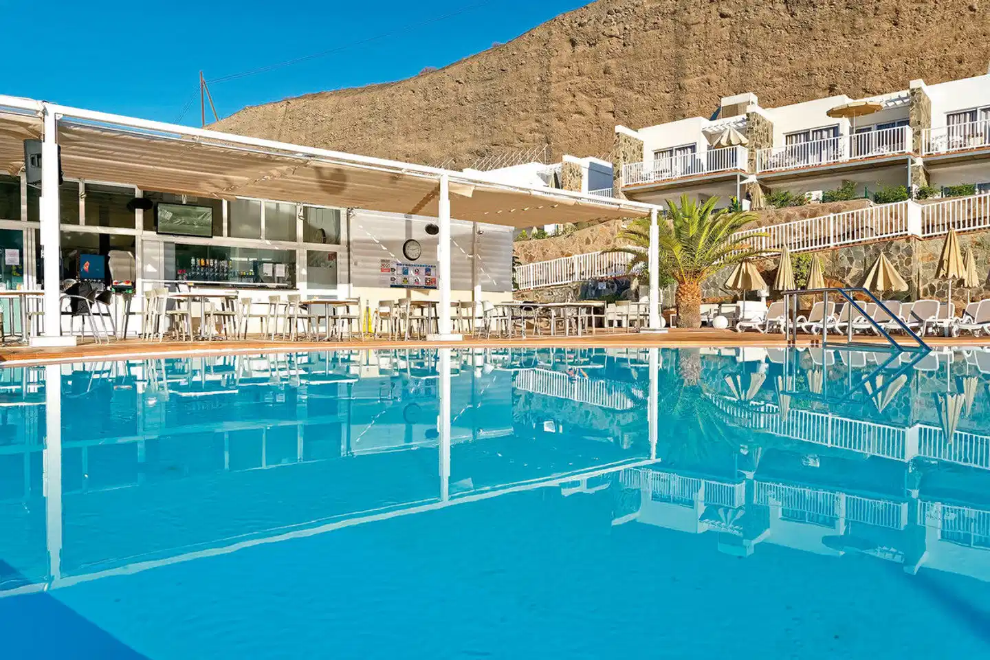 Servatur Altamadores Pool