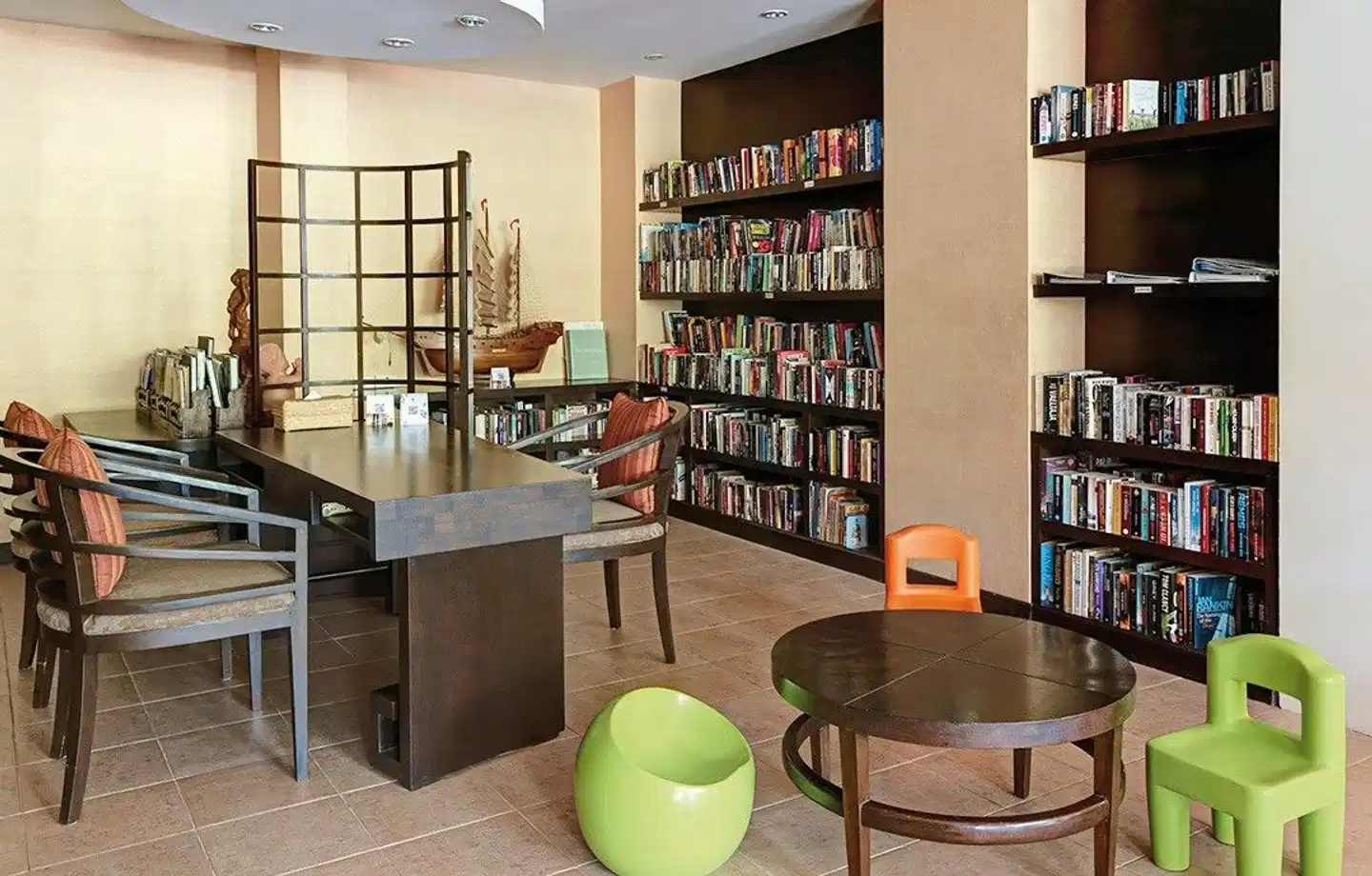 Rawi Warin Resort & Spa Bar