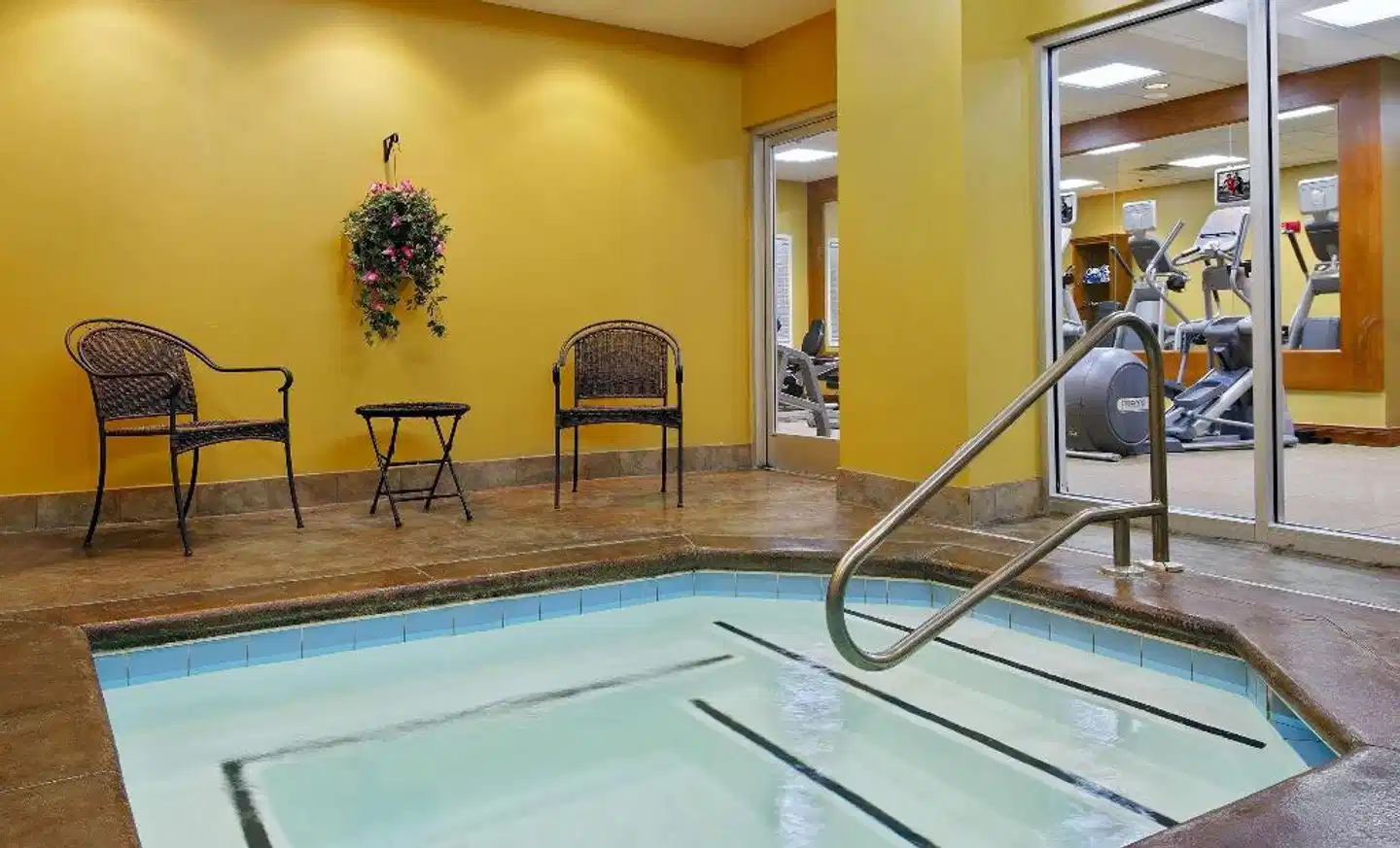 Embassy Suites by Hilton Nashville - at Vanderbilt Hallenbad