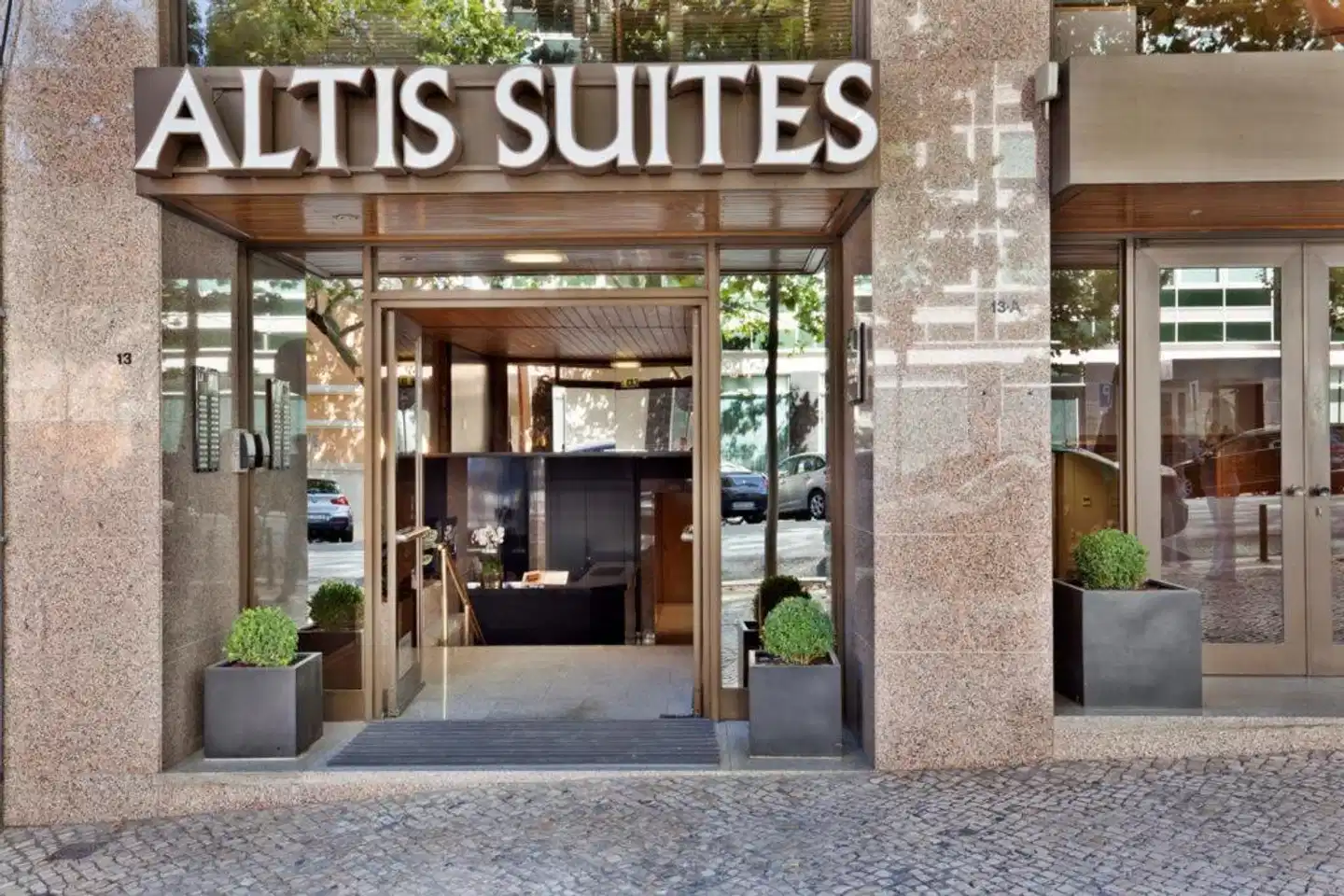 Altis Suites Aussenansicht