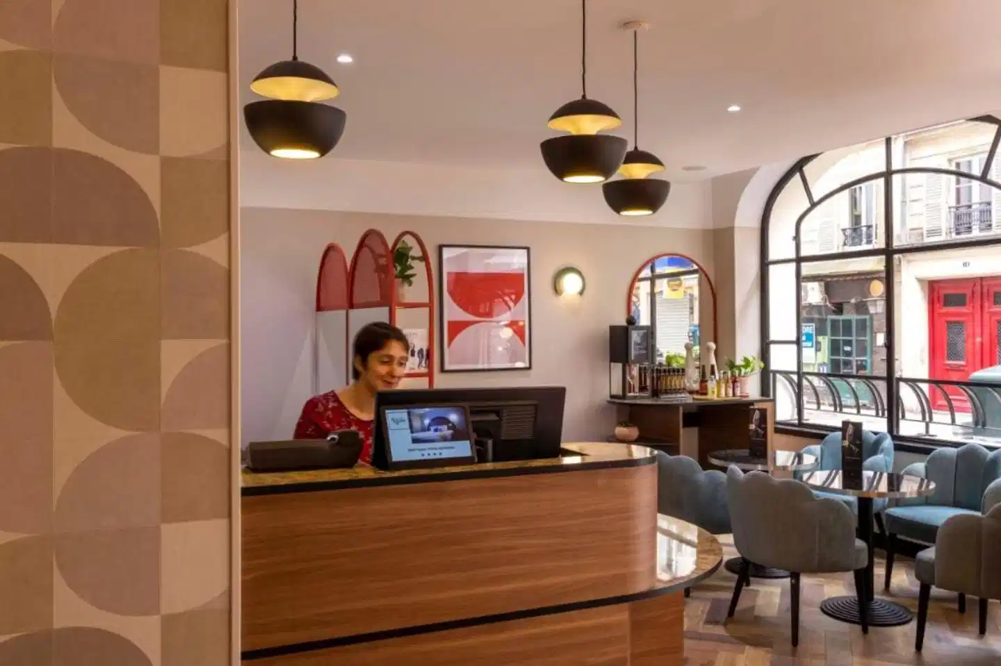 Regina Opera Hotel Lobby