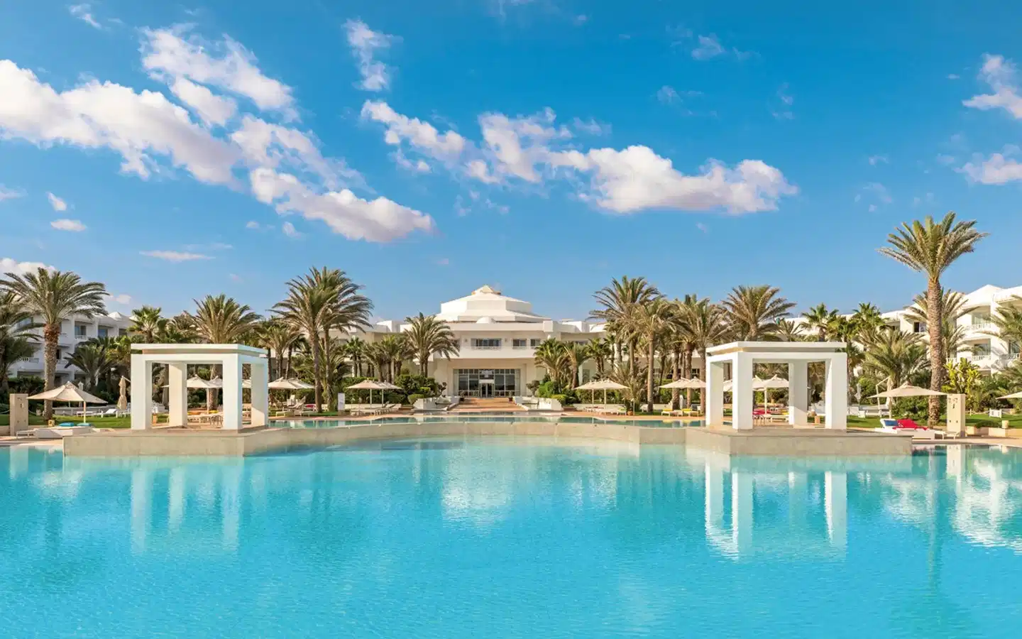 Radisson Blu Palace Resort & Thalasso Pool