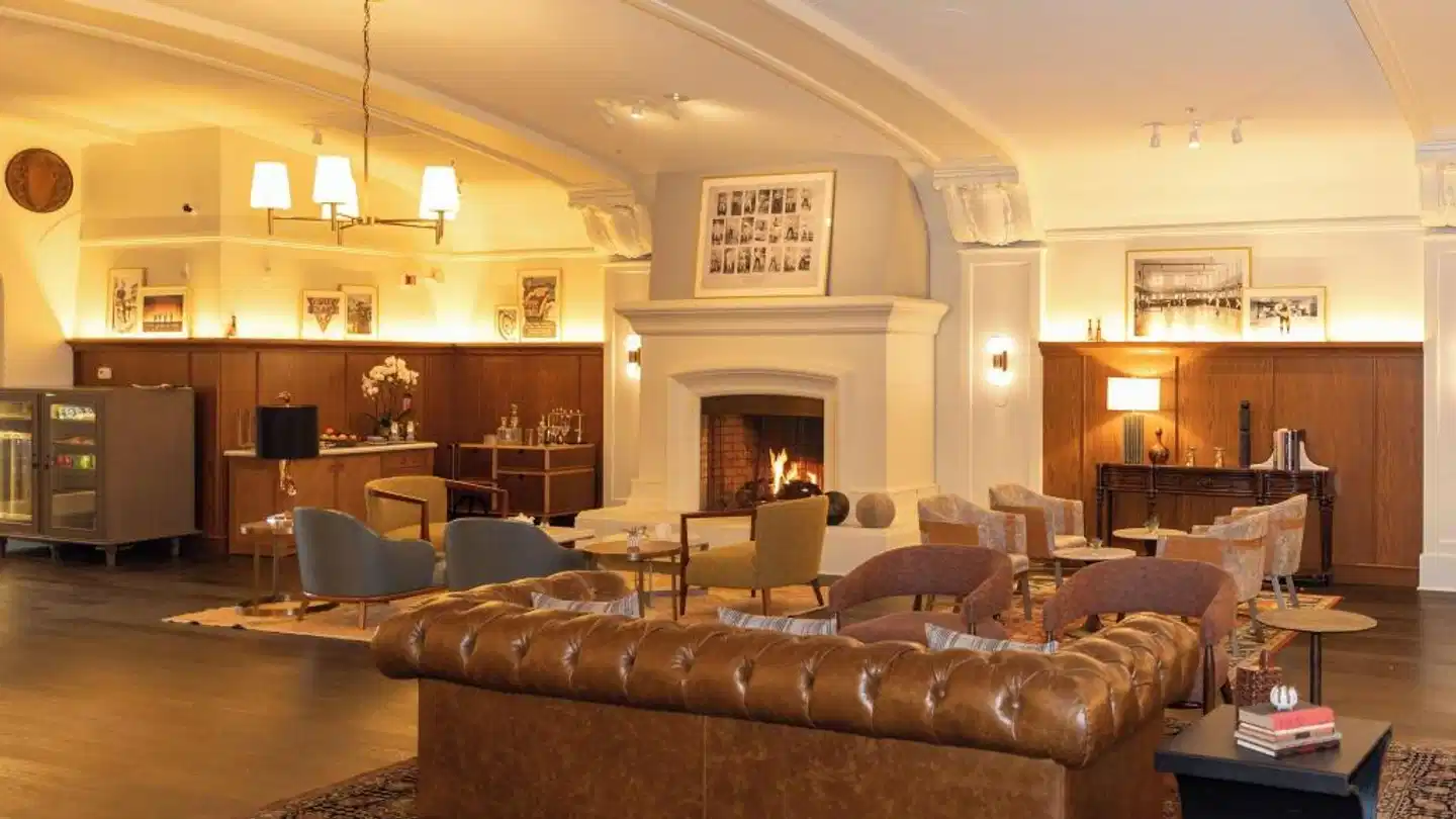 Harbor Court Hotel Lobby