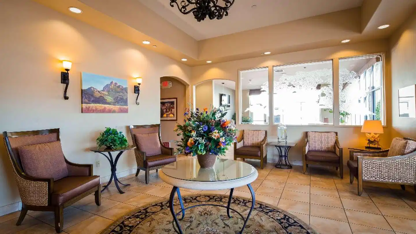 Best Western Plus Royal Oak Lobby