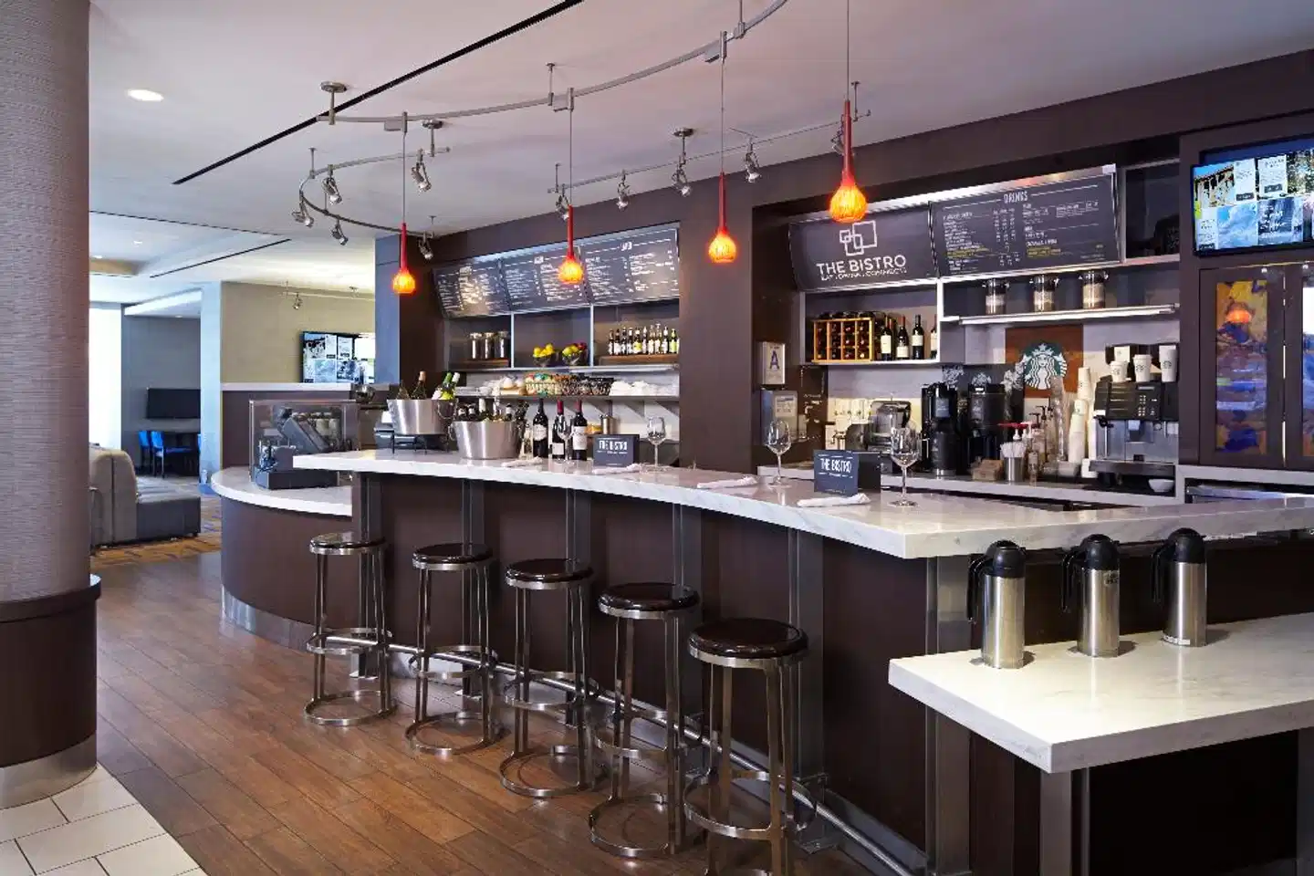 Courtyard by Marriott Los Angeles LAX/Century Boulevard Bar