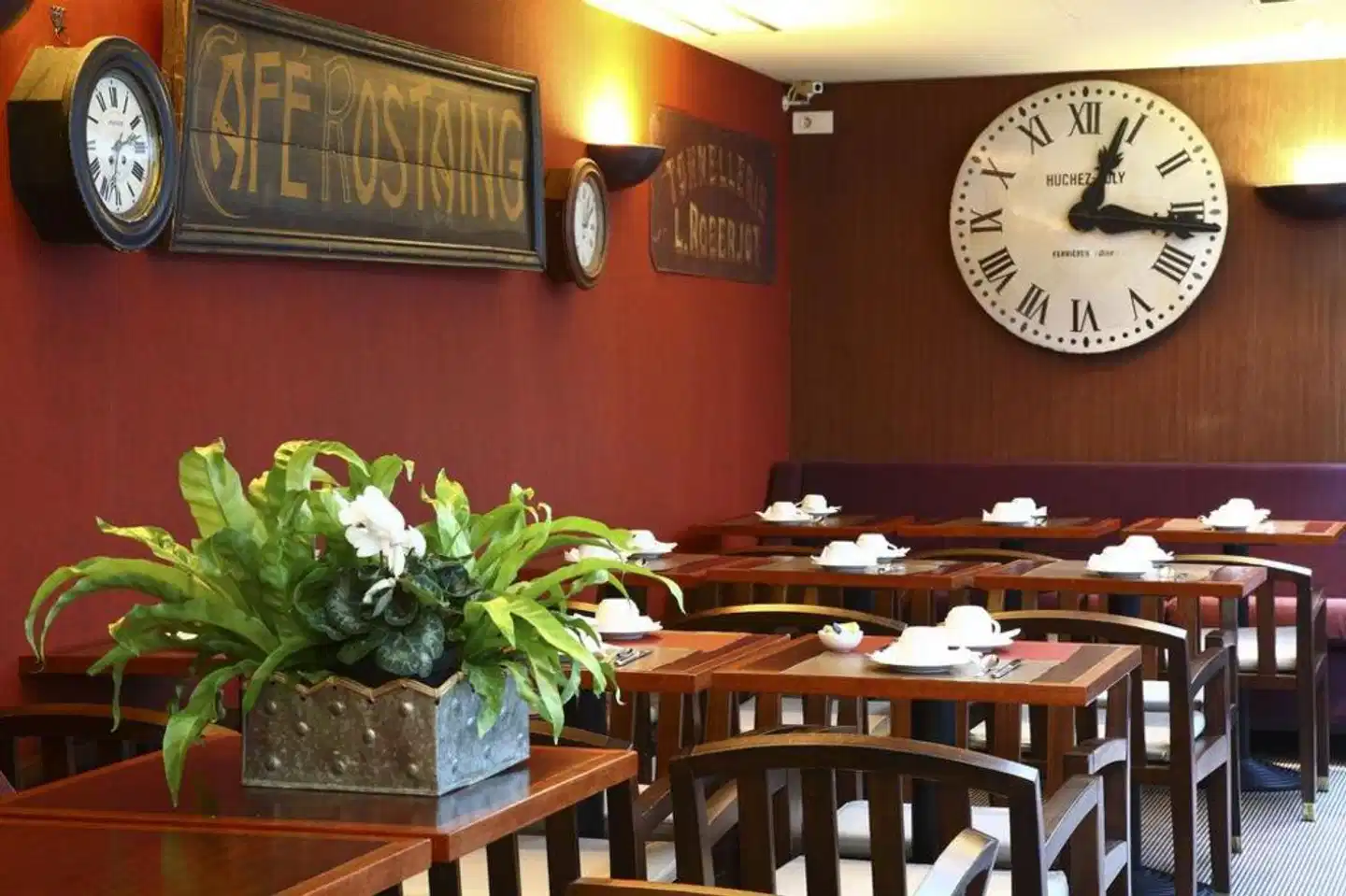 De La Jatte Restaurant