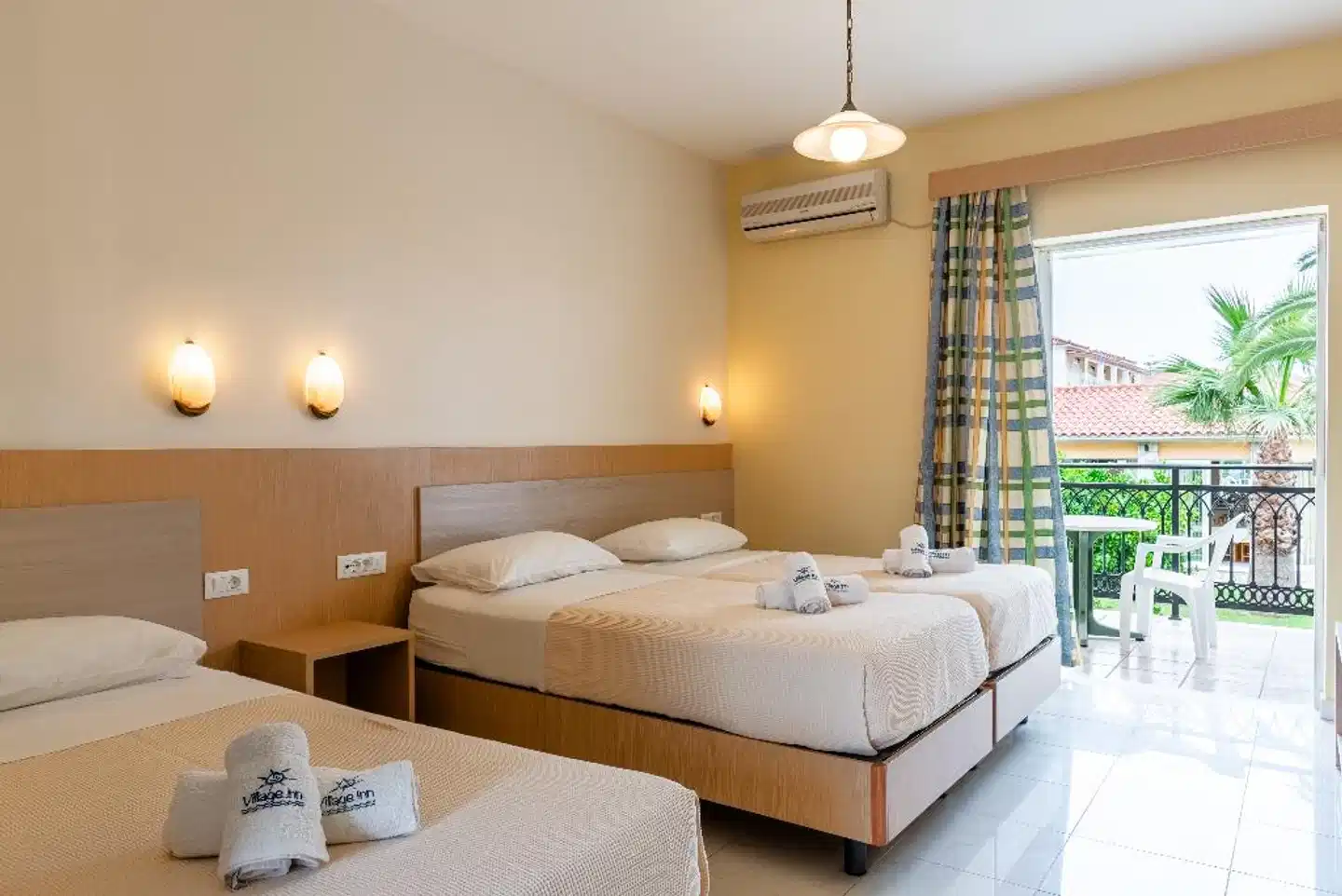 Village Inn Studios & Family Apartments Wohnbeispiel