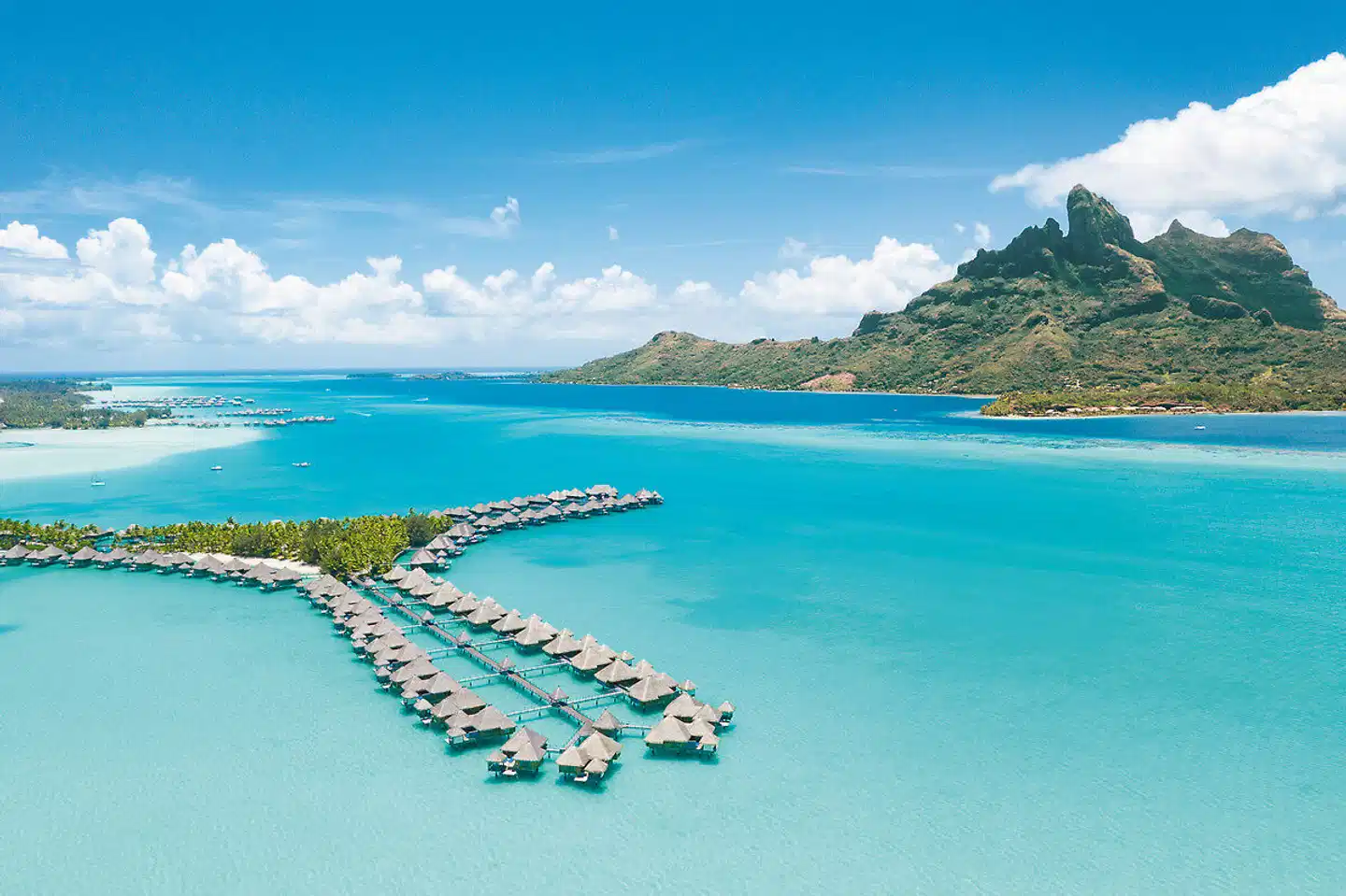The St. Regis Bora Bora Resort Landschaft
