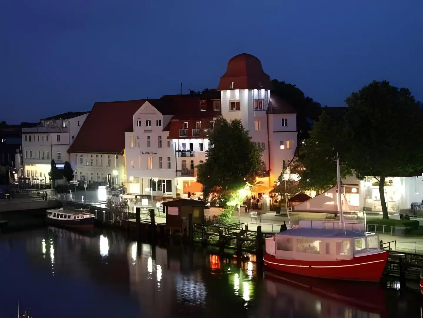 Am Alten Strom Aussenansicht