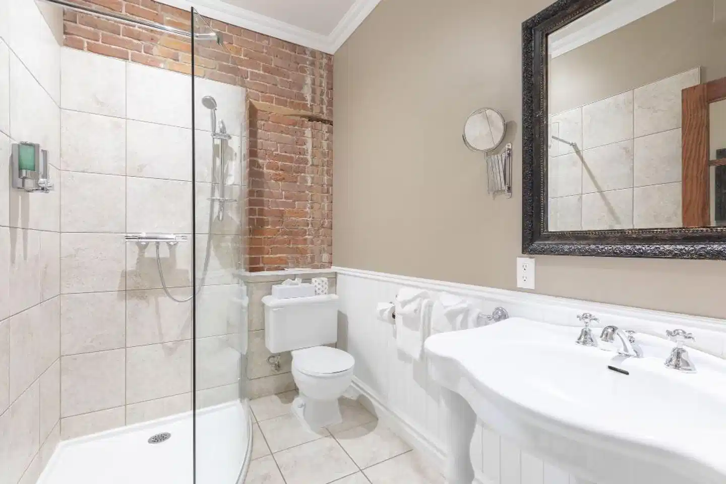 Unilofts Grande-Allée Badezimmer