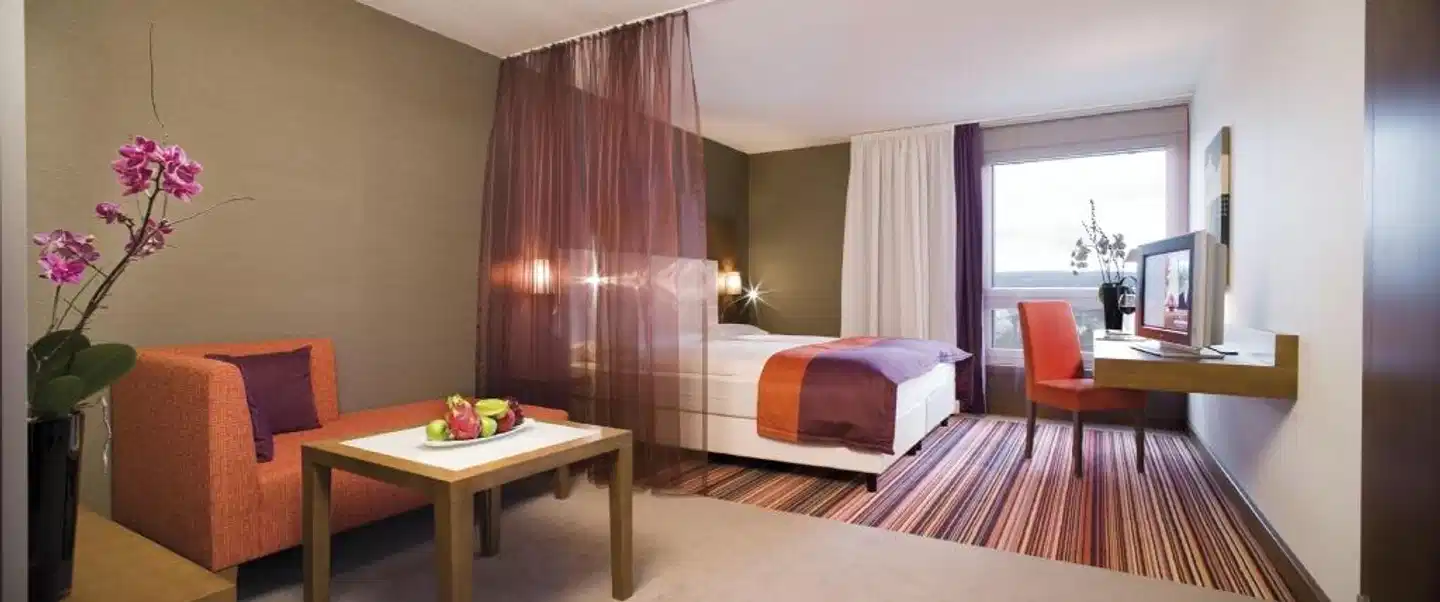 Mövenpick Hotel Zürich Airport Wohnbeispiel