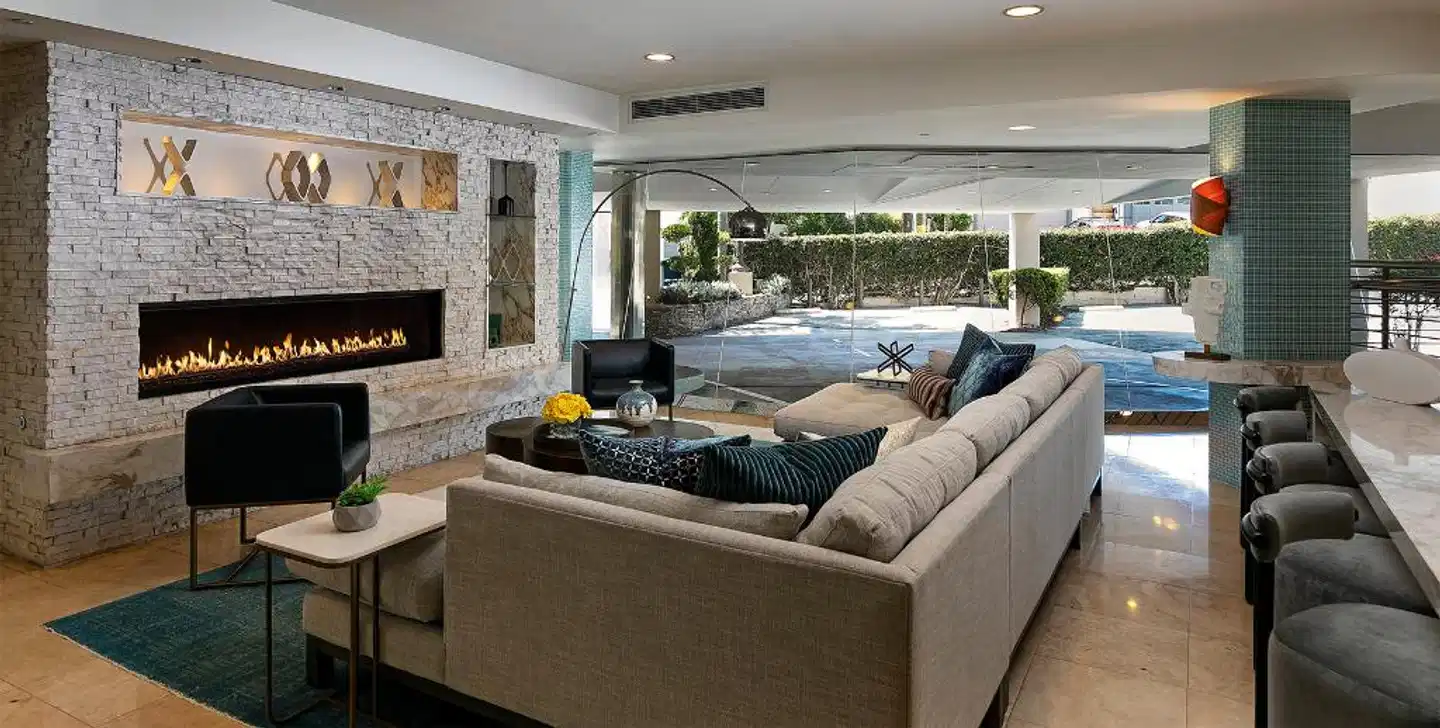 The Belamar Hotel Manhattan Beach, Tapestry Collection by Hilton Lobby