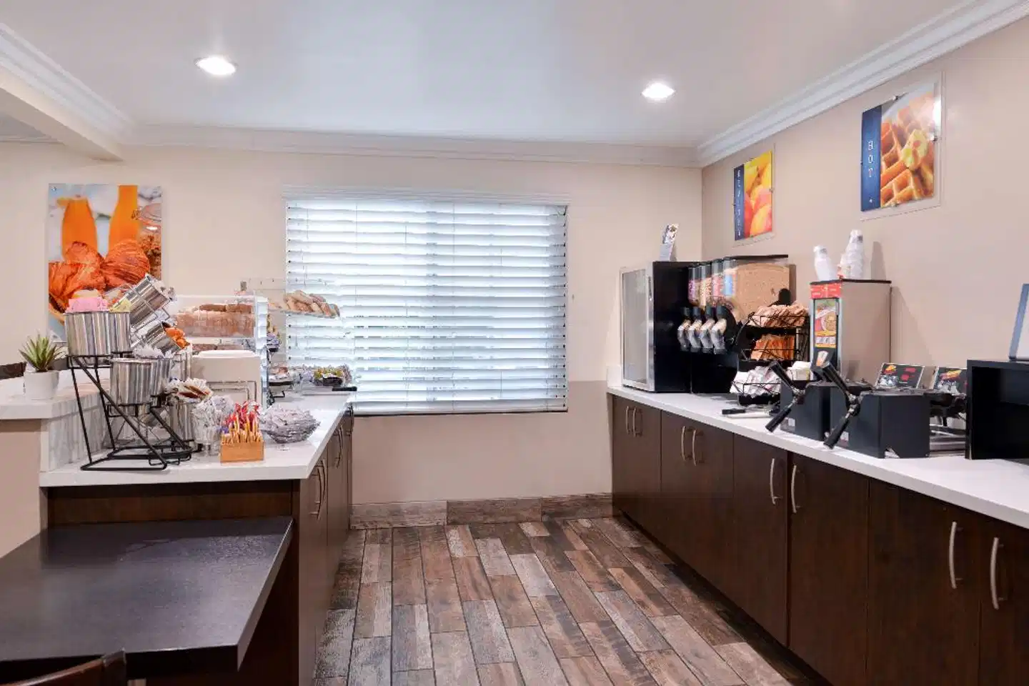 Best Western Airport Plaza Inn Restaurant