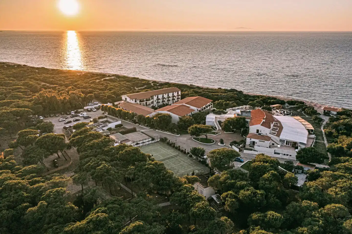 MClub Del Golfo Strand