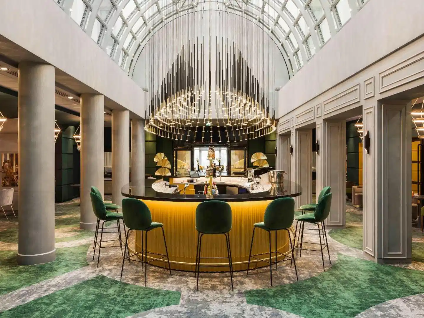 Le Louis Versailles Château Hotel - MGallery Bar