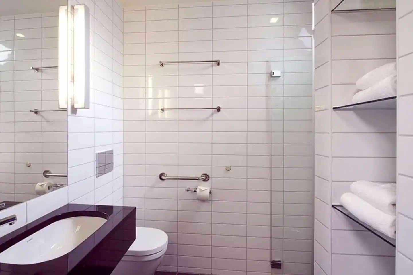 Clarion Collection Hotel Tollboden Badezimmer