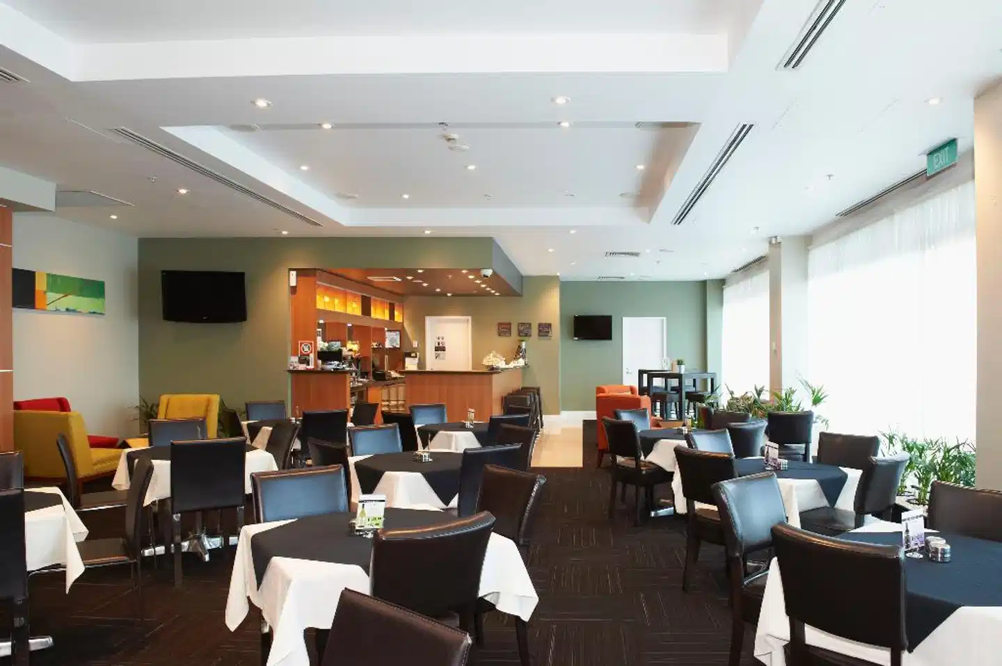 Parramatta Waldorf Apartment Restaurant