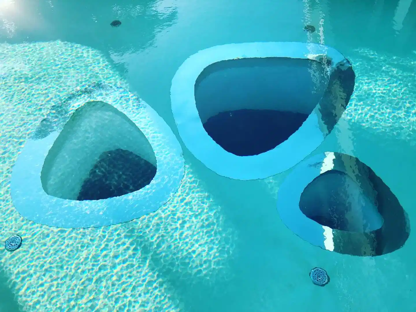 Select Suites & Spa Pool