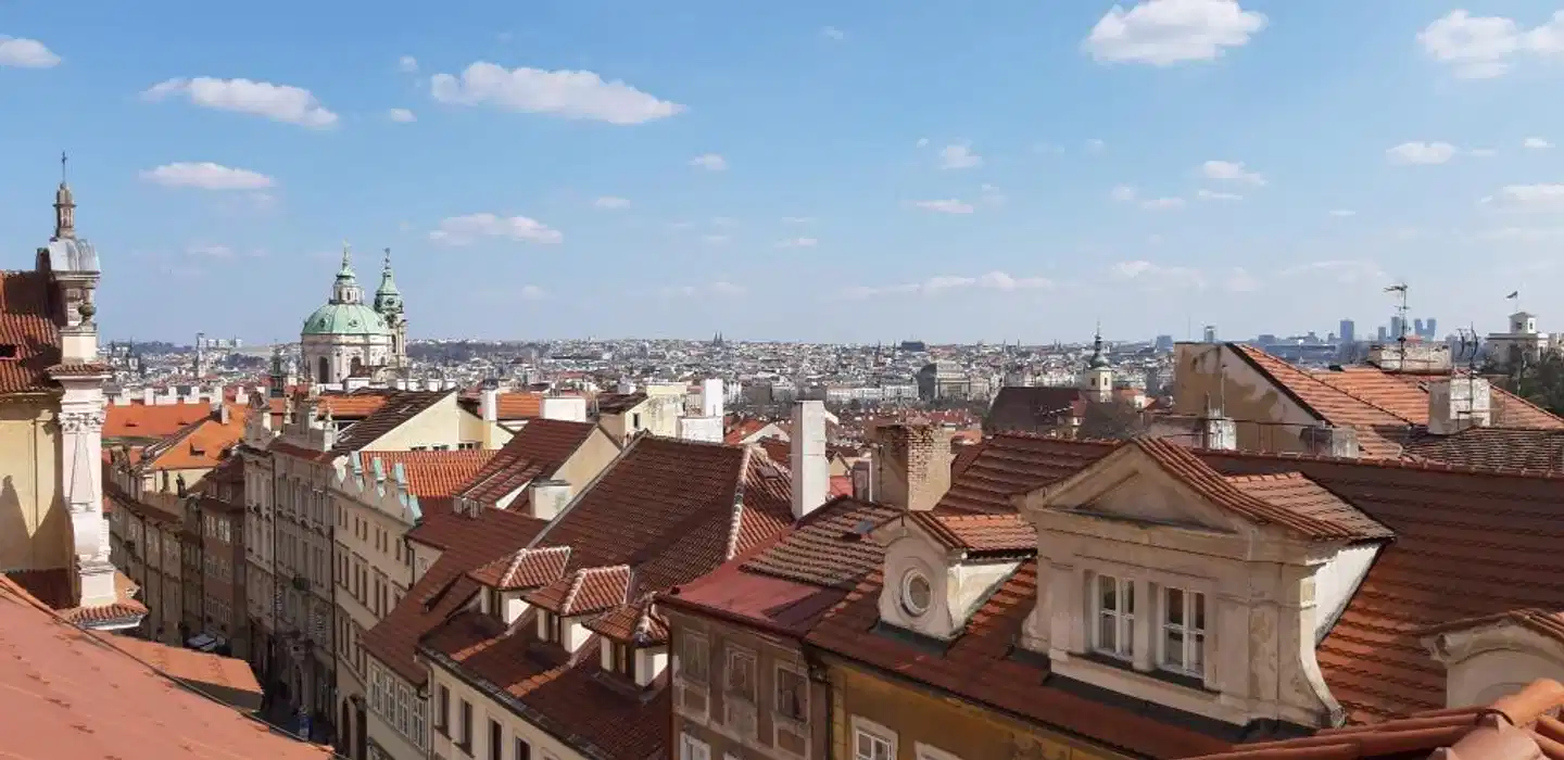 The Golden Wheel Terrasse