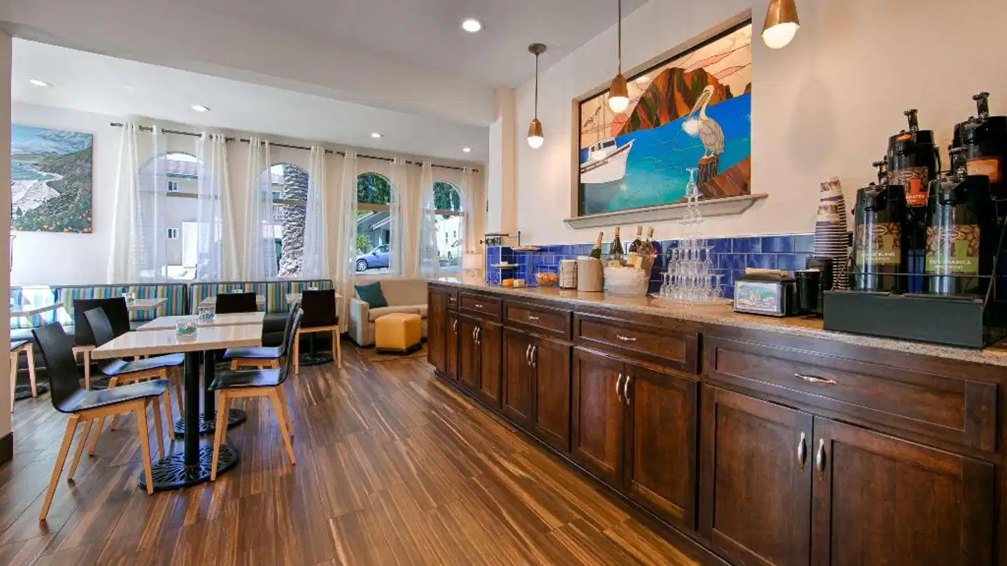 Best Western Plus San Marcos Inn Bar