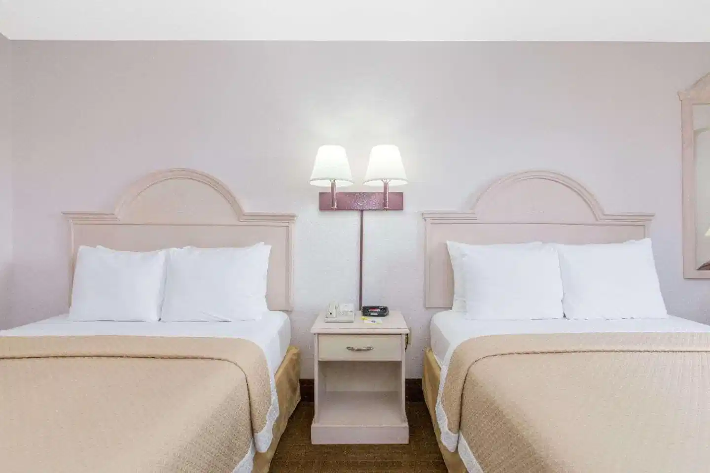 Days Inn & Suites Navarre Conference Center Wohnbeispiel