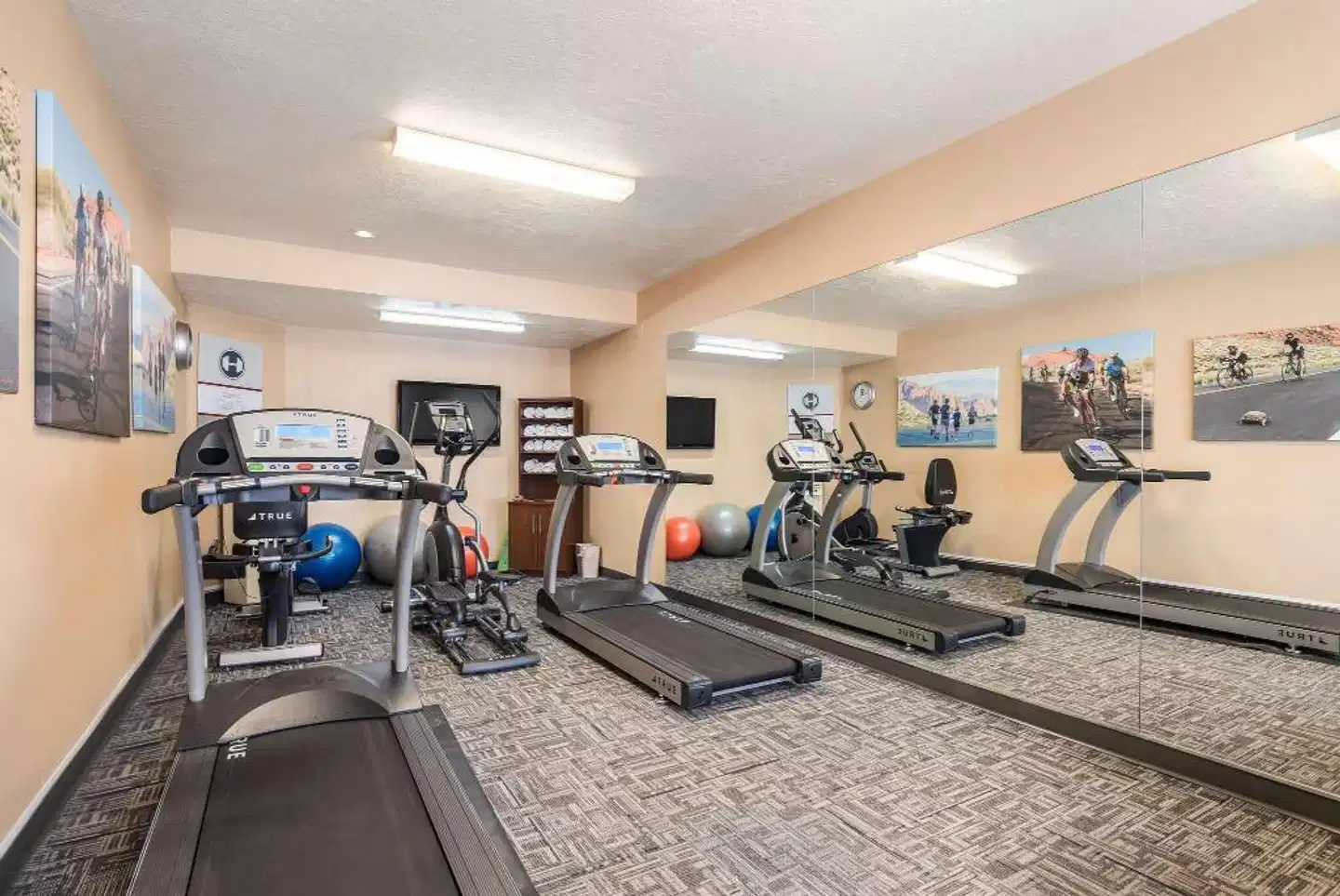 Clarion Suites St George - Convention Center Area Sport und Entertainment
