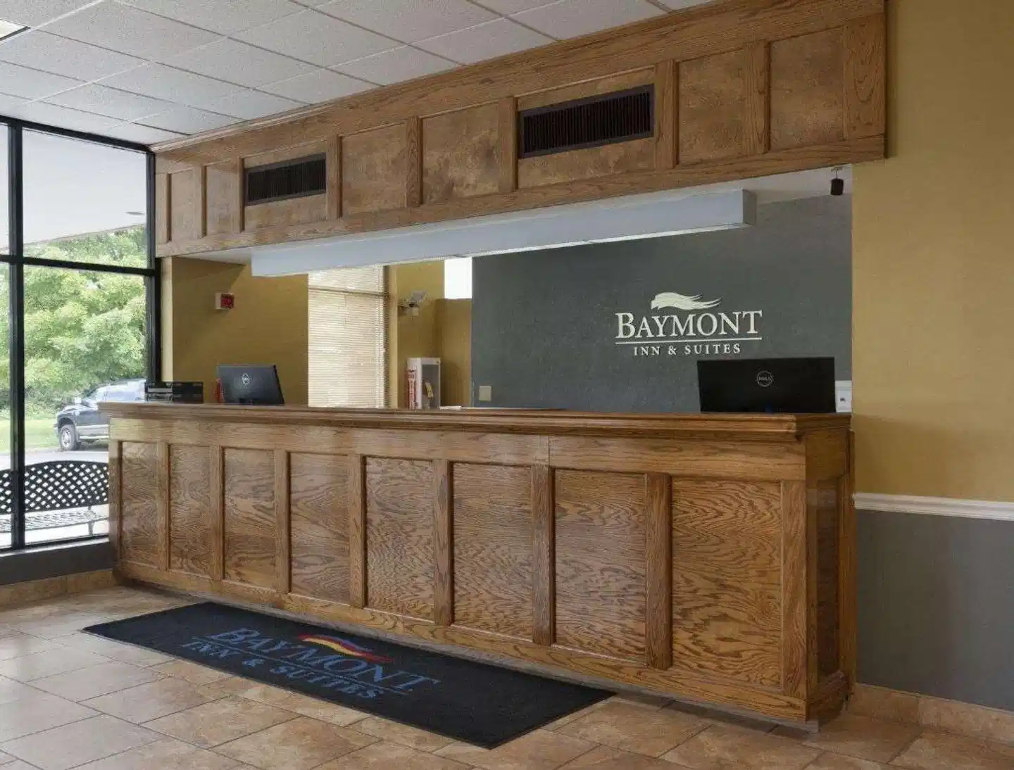 Baymont by Wyndham Salem Roanoke Area Lobby