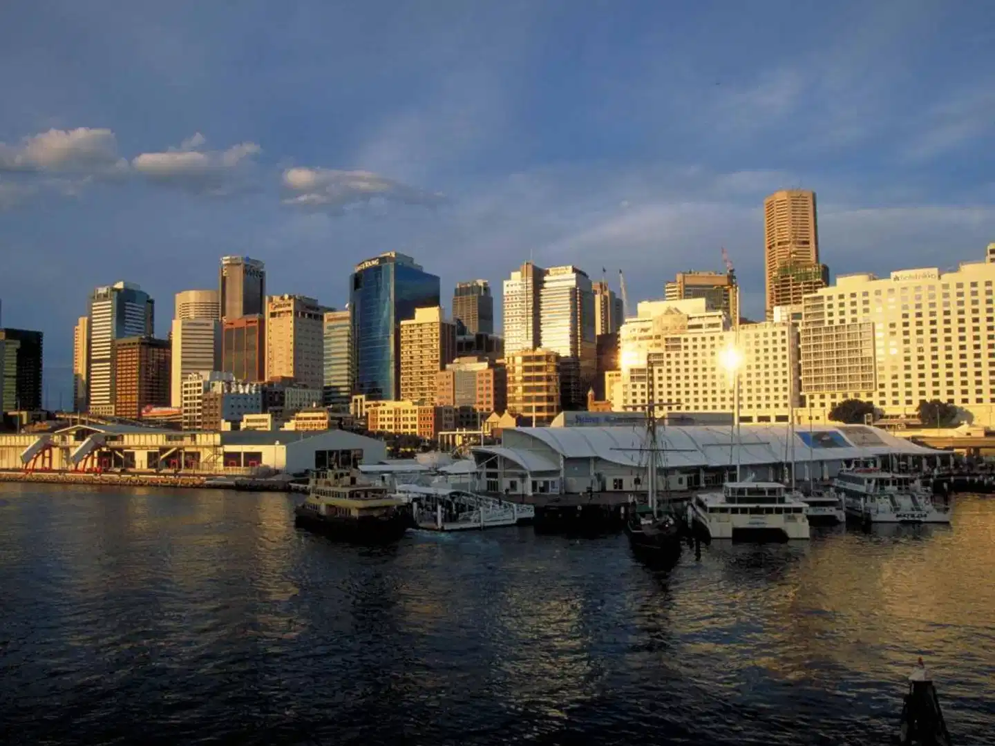 Novotel Sydney Darling Square Hotel Strand