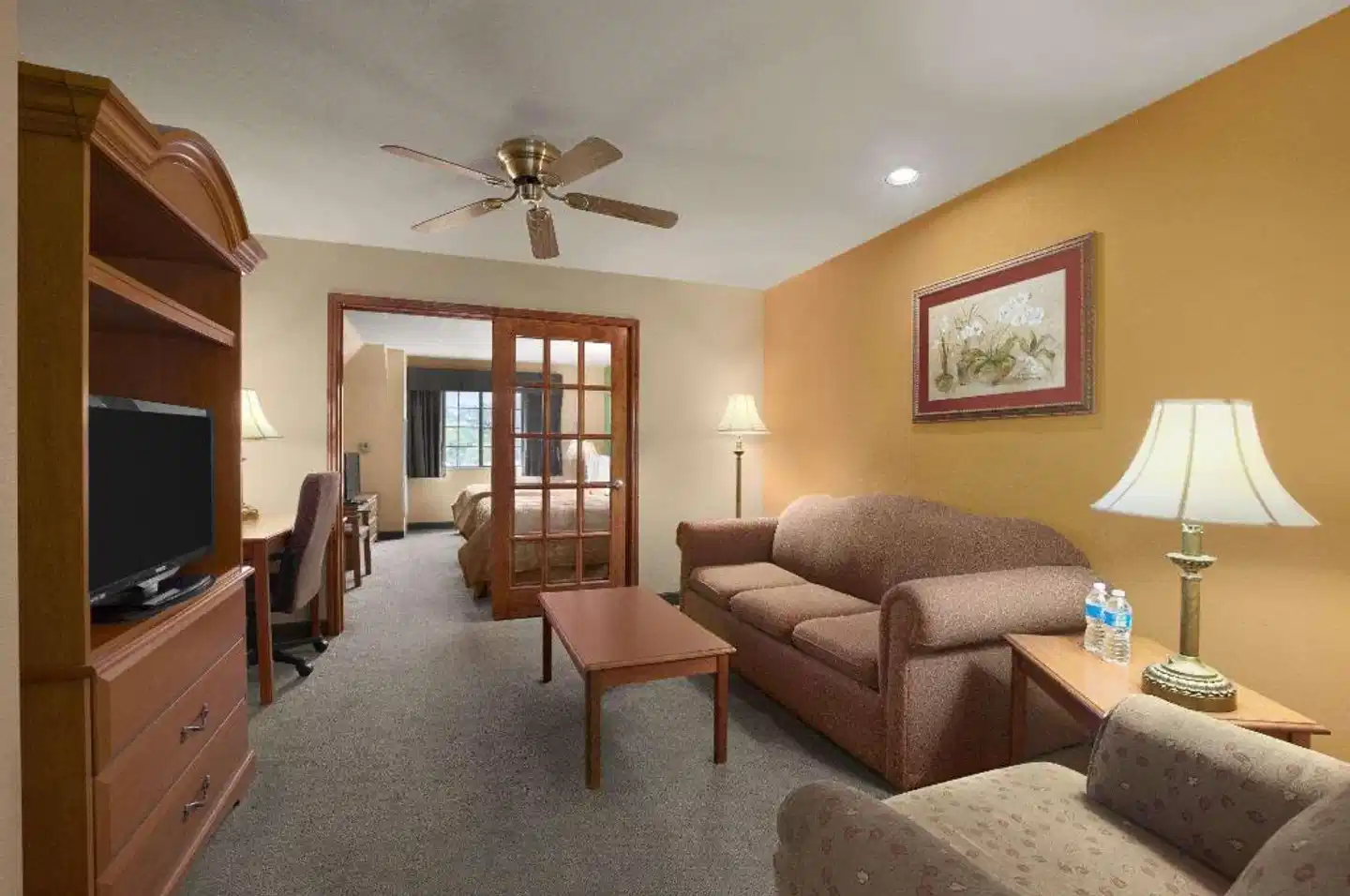 Days Inn & Suites by Wyndham San Antonio North Stone Oak Wohnbeispiel