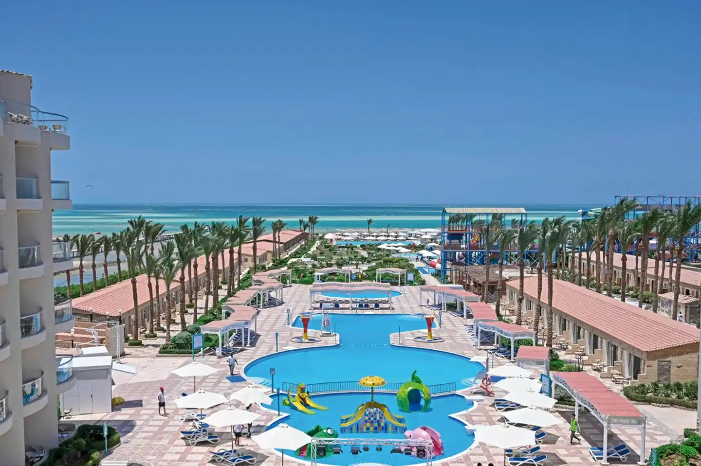 SUNRISE Serano Aqua Park Resort Pool