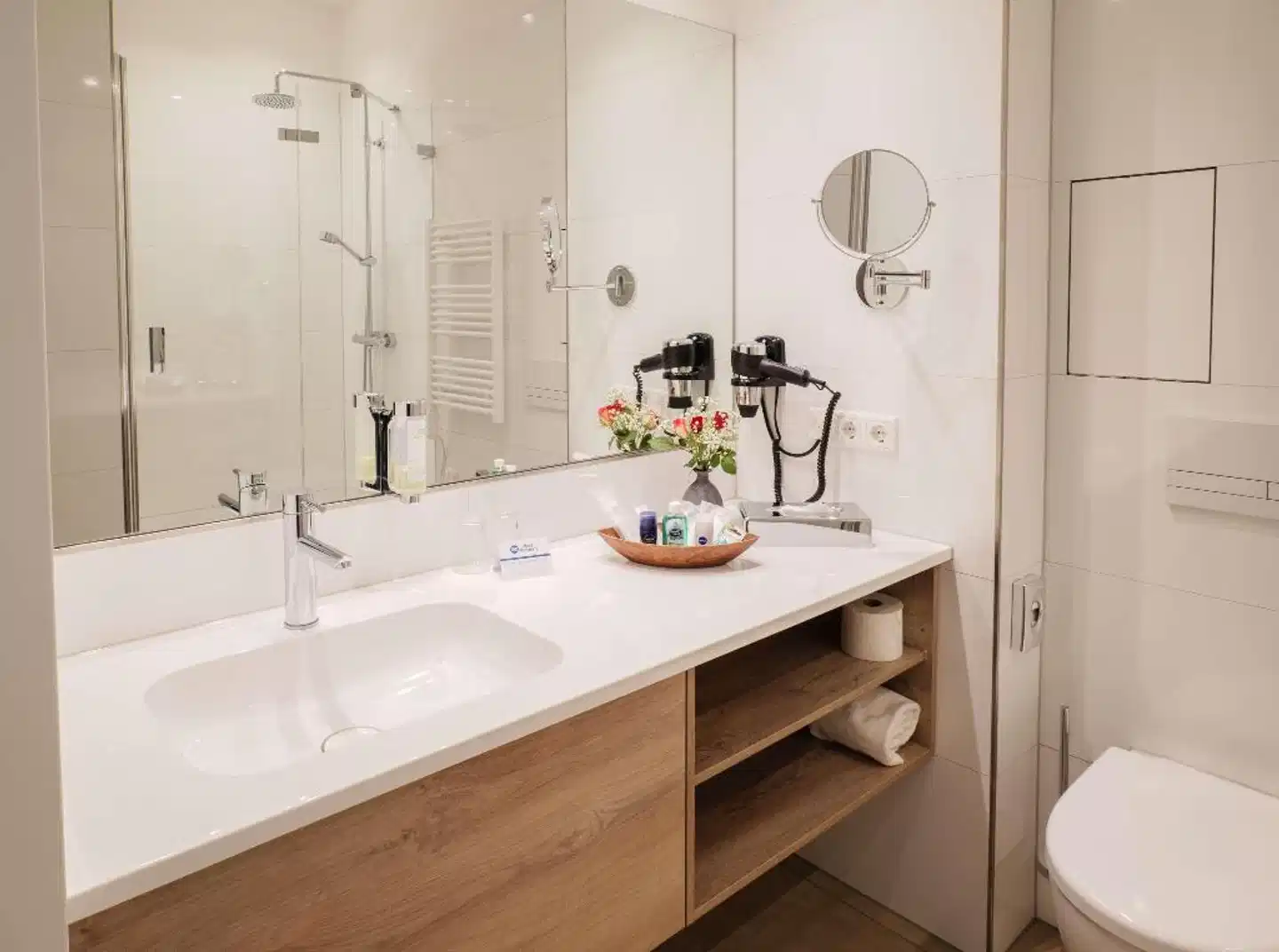 Best Western Comfort Business Hotel Badezimmer