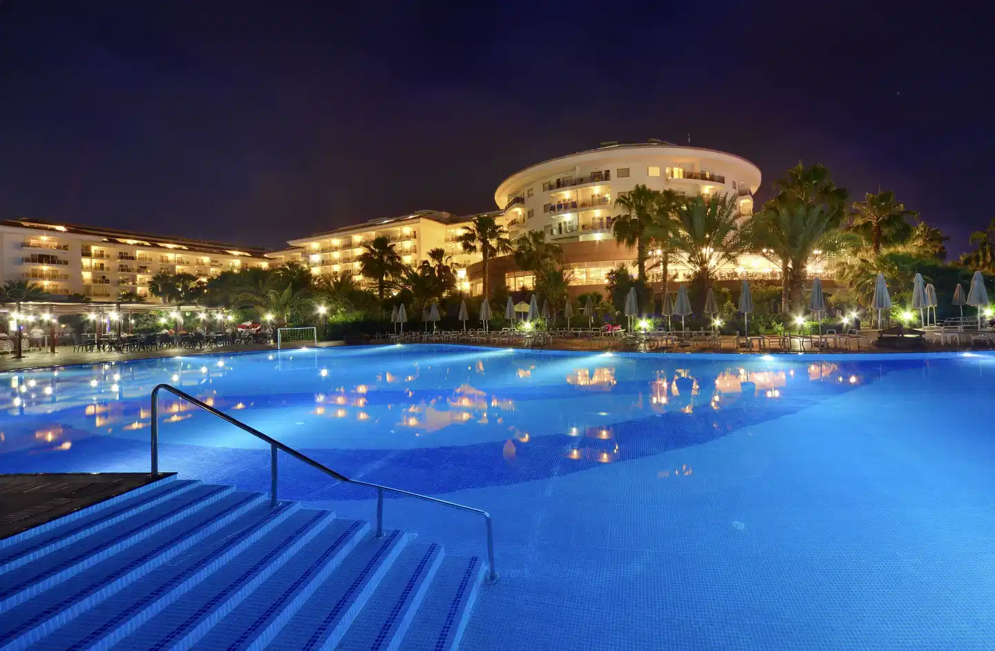Seaden Sea World Resort & Spa POOL