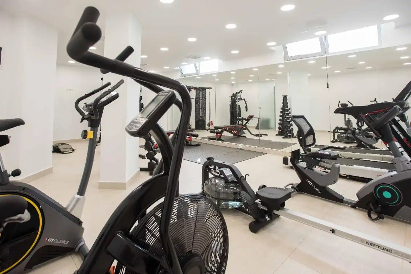 Aeolos Beach Resort Malia Sport und Entertainment