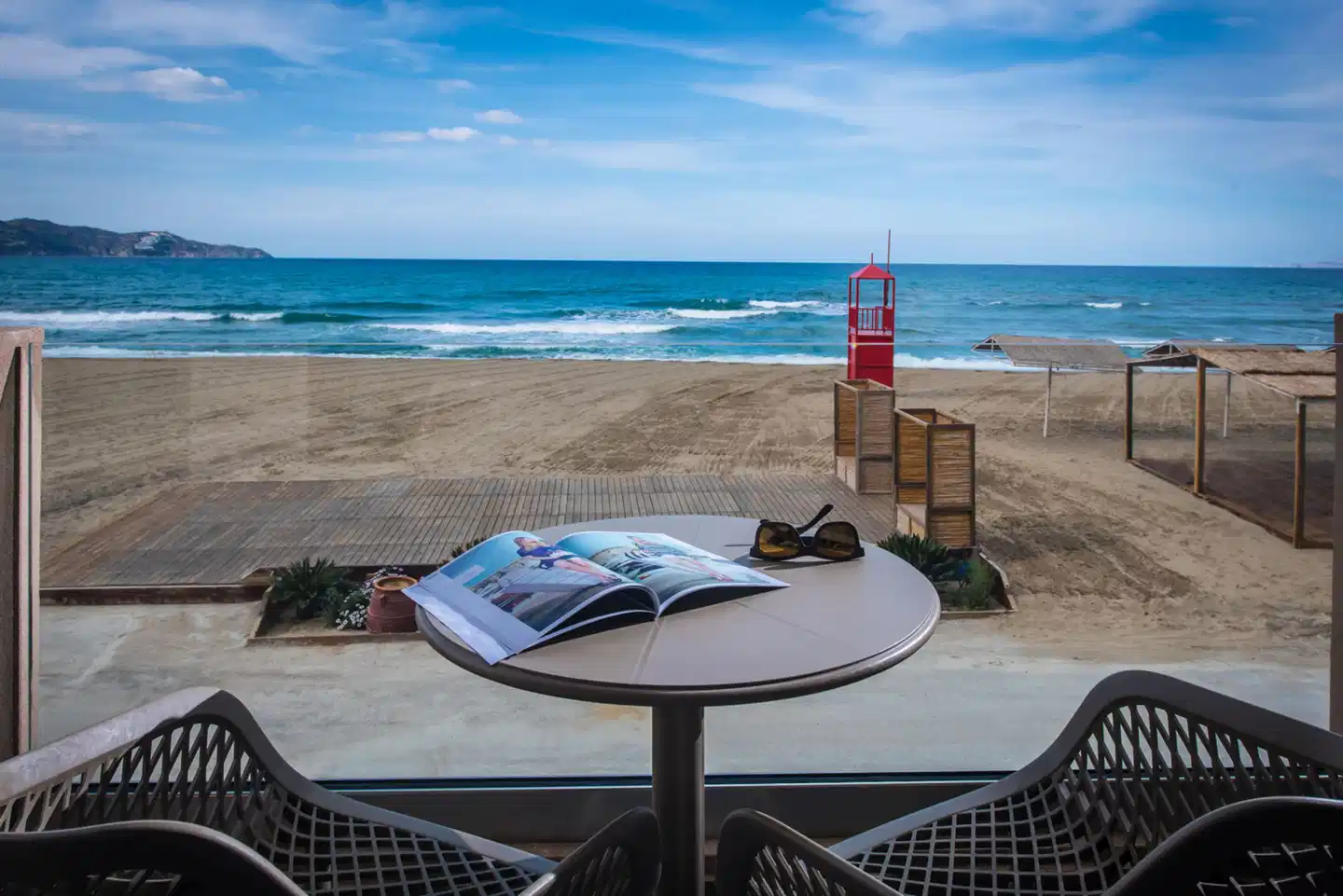 Yianna Caravel Strand