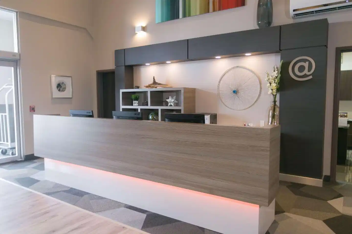 Best Western Plus Dartmouth Hotel & Suites Badezimmer