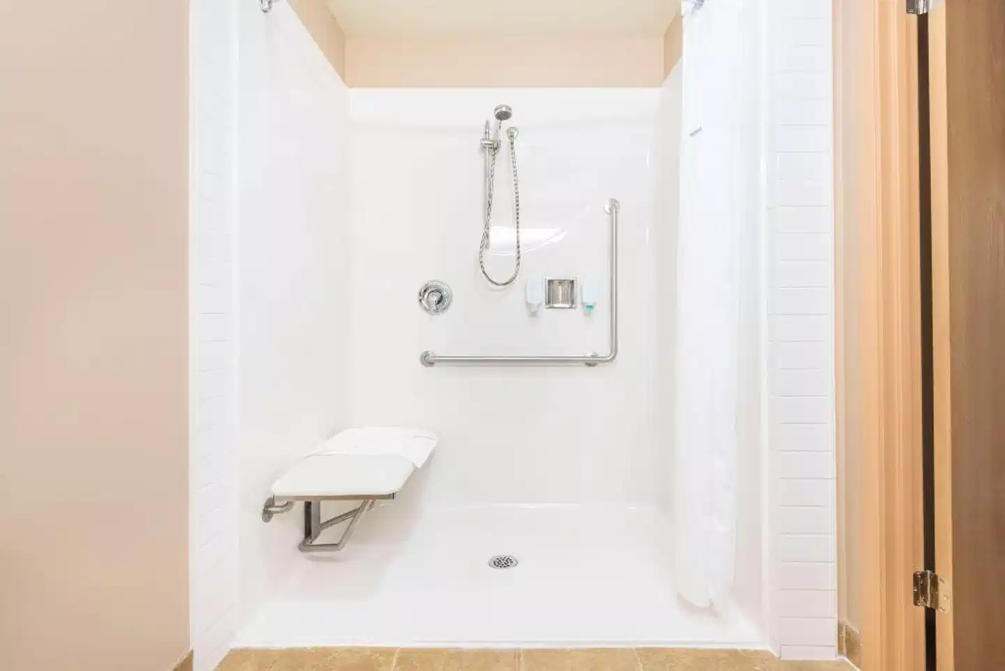 Super 8 by Wyndham St Johns Badezimmer