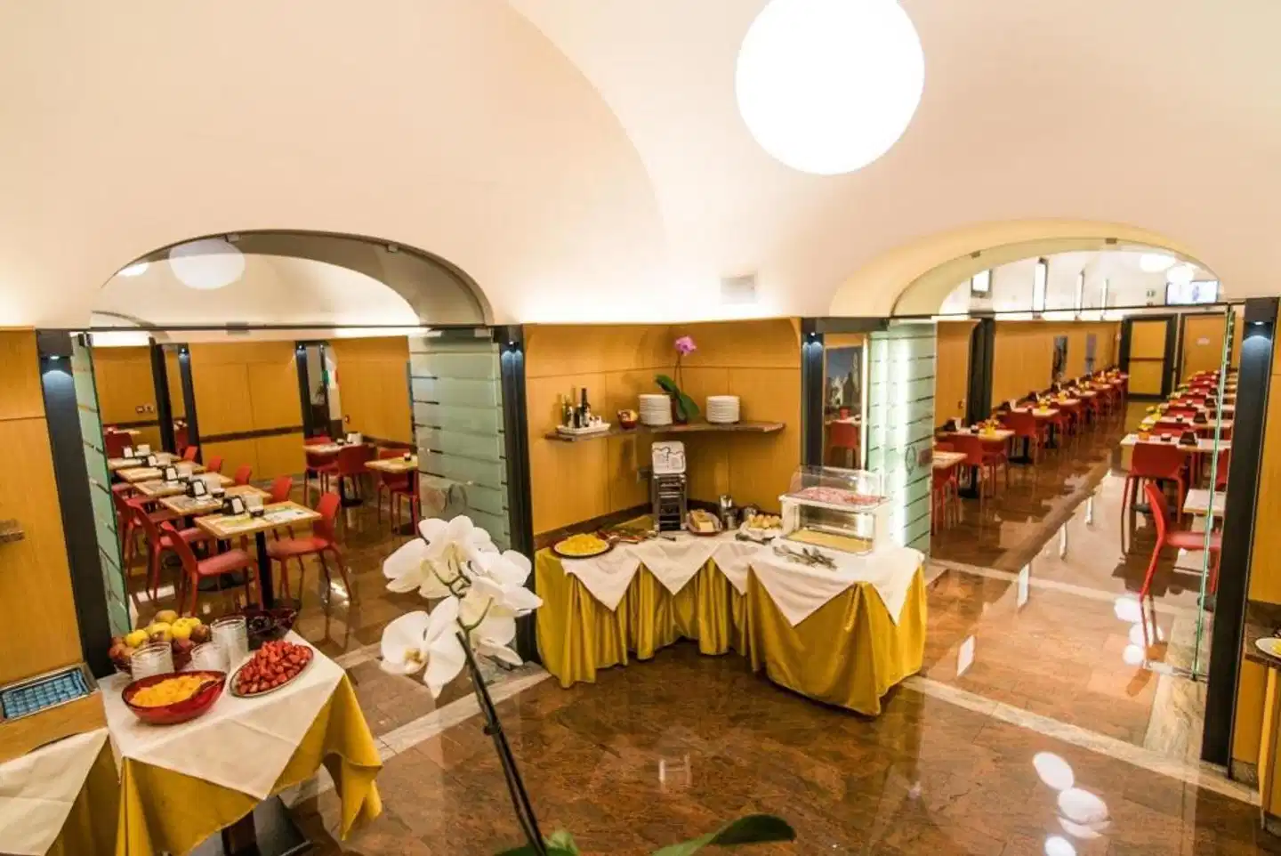 Le Petit Hotel Restaurant