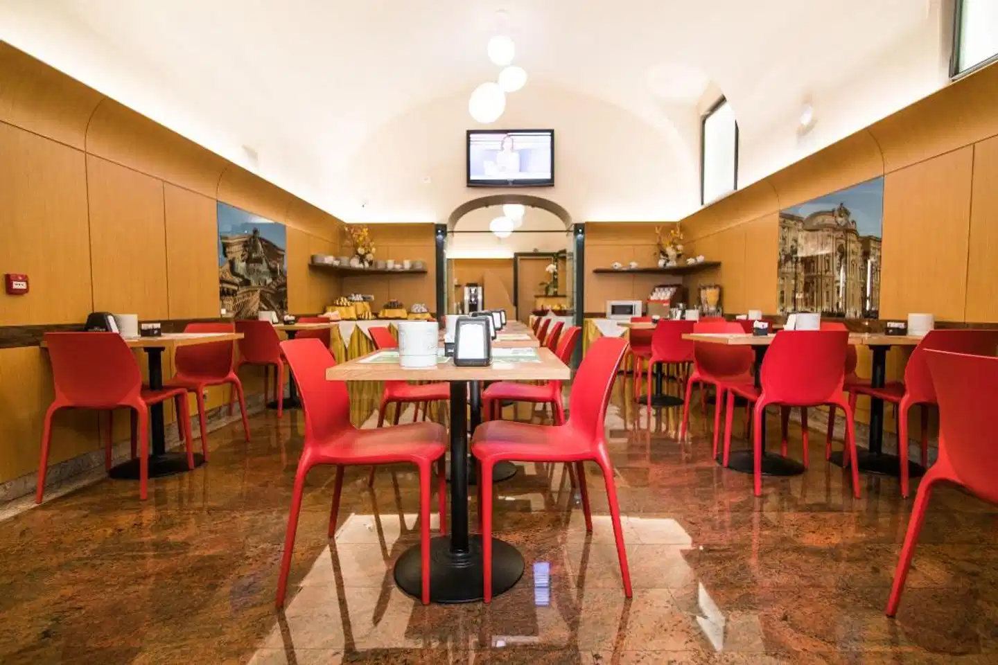 Le Petit Hotel Restaurant