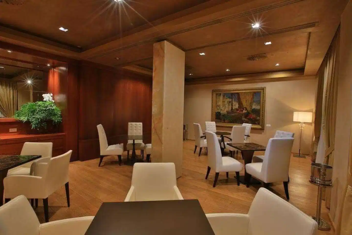 Hotel Rua Frati 48 in San Francesco Restaurant