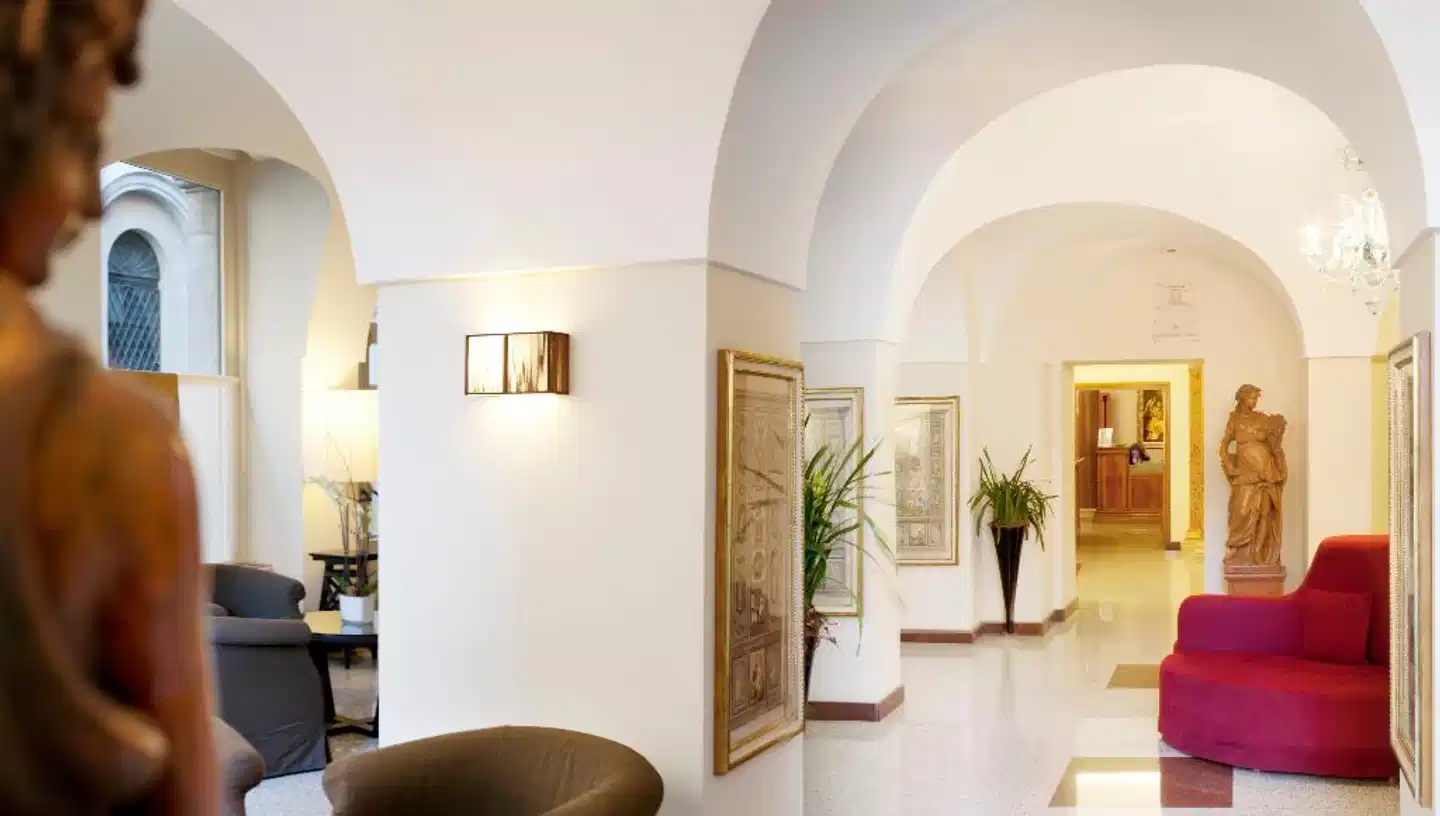 Albergo Santa Chiara Lobby