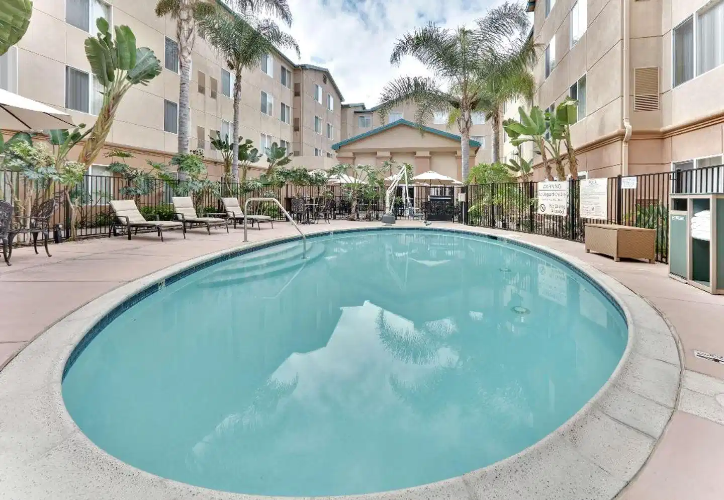 Homewood Suites by Hilton San Diego-Del Mar Pool