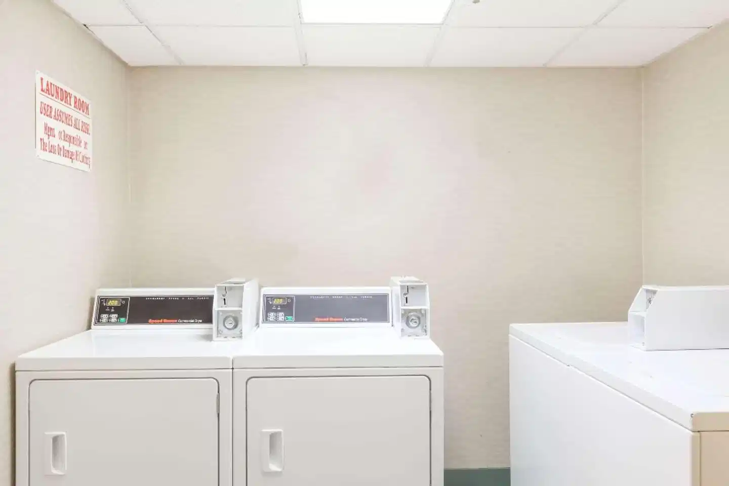 Howard Johnson by Wyndham Newark Airport Wohnbeispiel