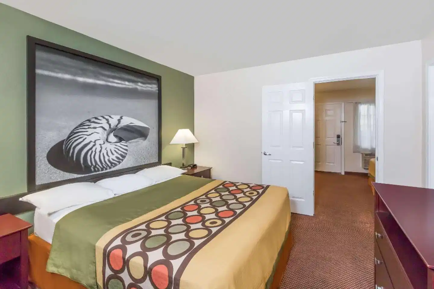 Super 8 by Wyndham Monterey Wohnbeispiel