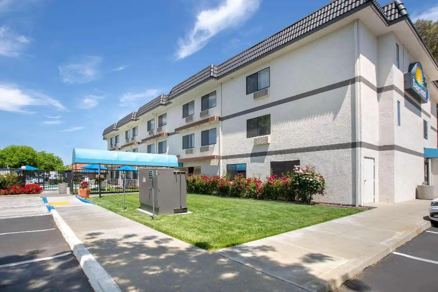 Days Inn by Wyndham Woodland Aussenansicht