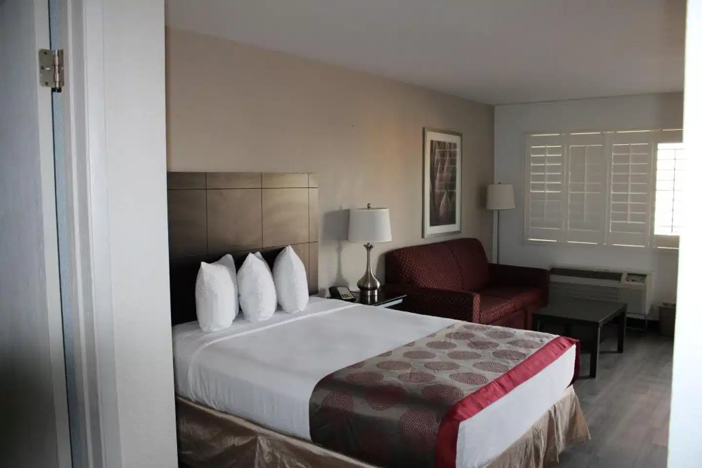 Infinity Inn & Suites Wohnbeispiel