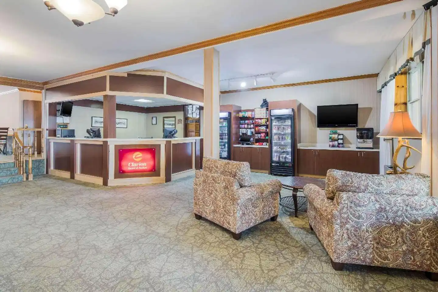 Clarion Hotel & Suites Fairbanks near Ft. Wainwright Lobby