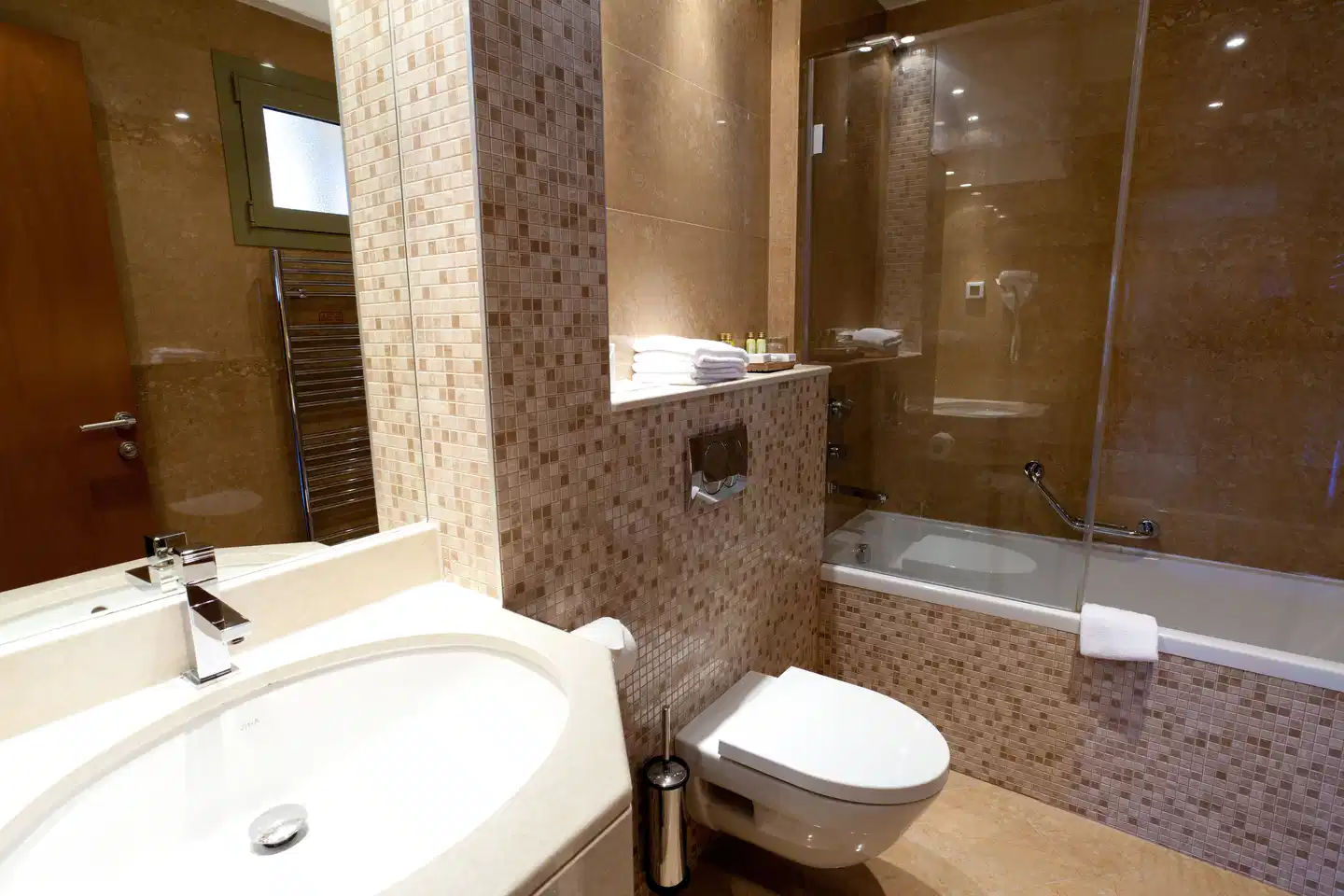 Blue Waves Resort Badezimmer